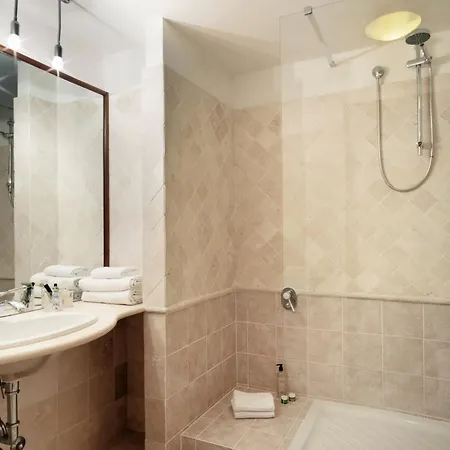 Trasteverehome - Artists Loft With Private Parking In Trastevere *