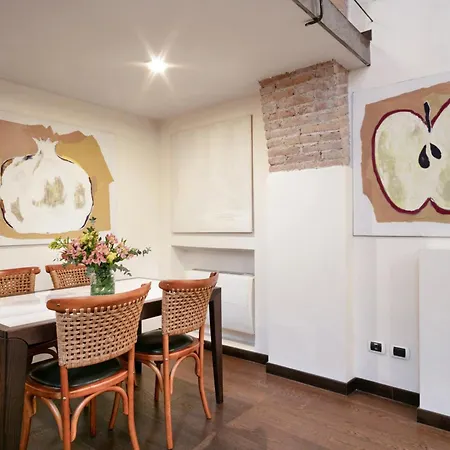 Trasteverehome - Artists Loft With Private Parking In Trastevere * Rom